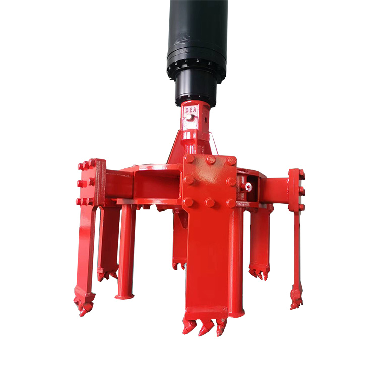 detail of manhole cutter attachment lower cutting section