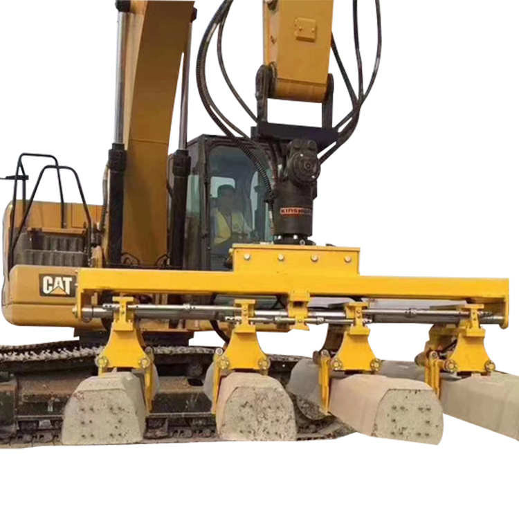 Sleeper Layer lifting four concrete sleepers on site