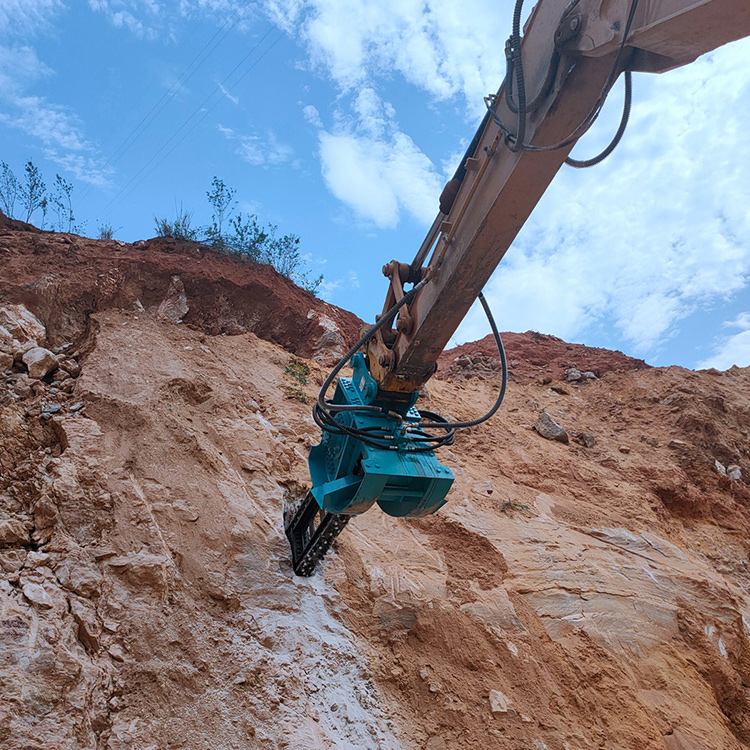 Hydraulic Chain Trencher working on rock slope