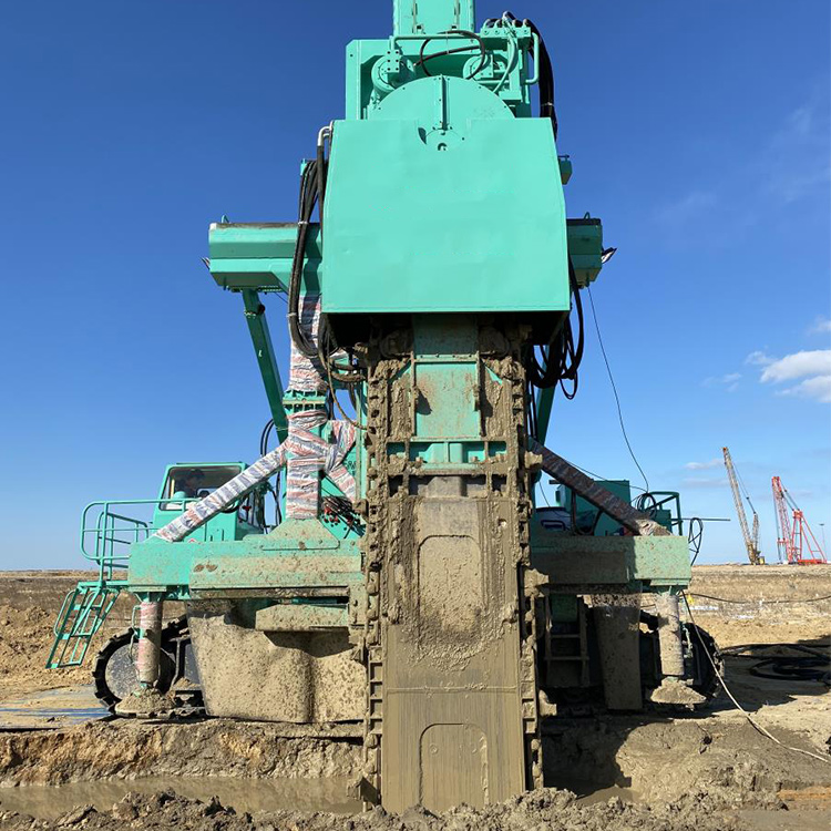 Deep Wall Machine front view in trench wall construction