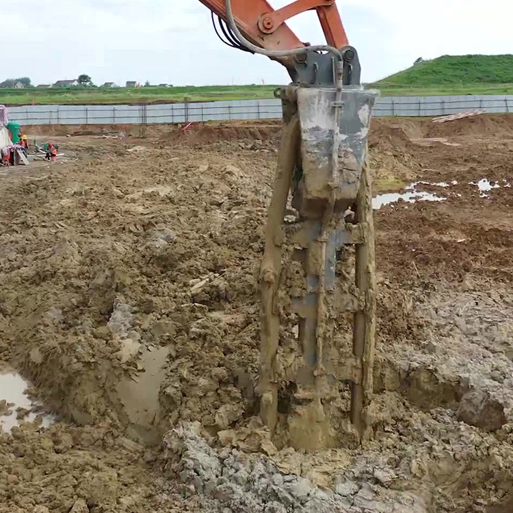 Sludge Solidification Mixing Head treating muddy trench material