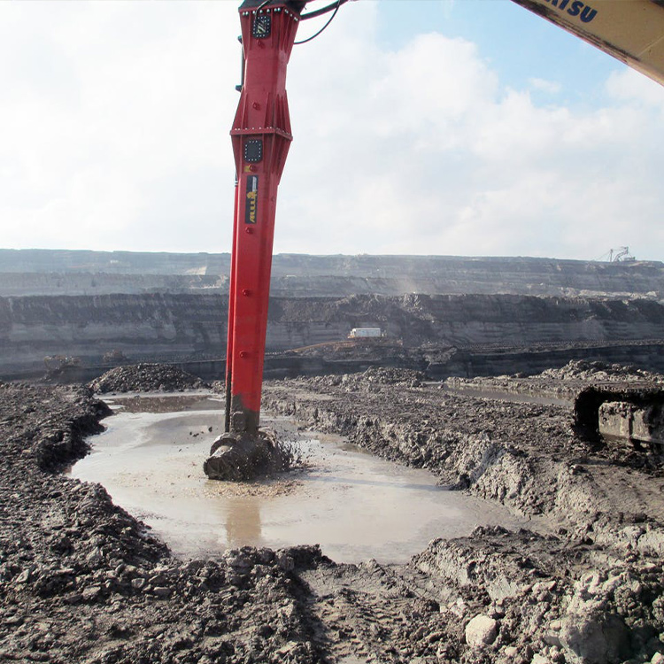 sludge mixing head working in muddy treatment area