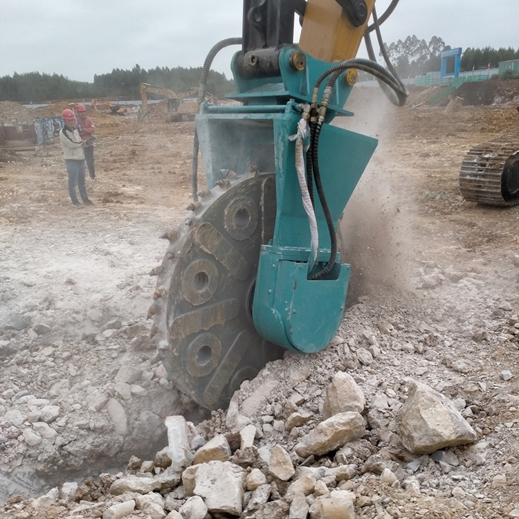 hydraulic rock saw cutting hard ground